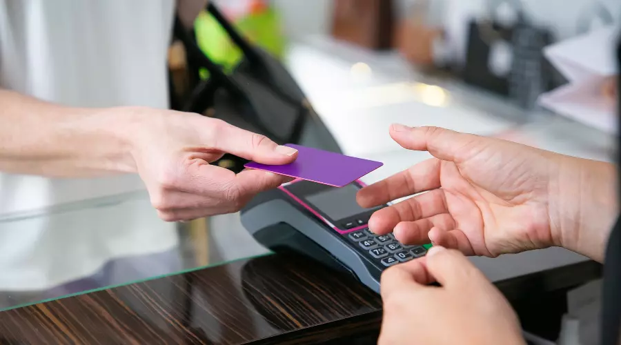 Пластиковая карта &copy;&nbsp;Фото pch.vector, ru.freepik.com