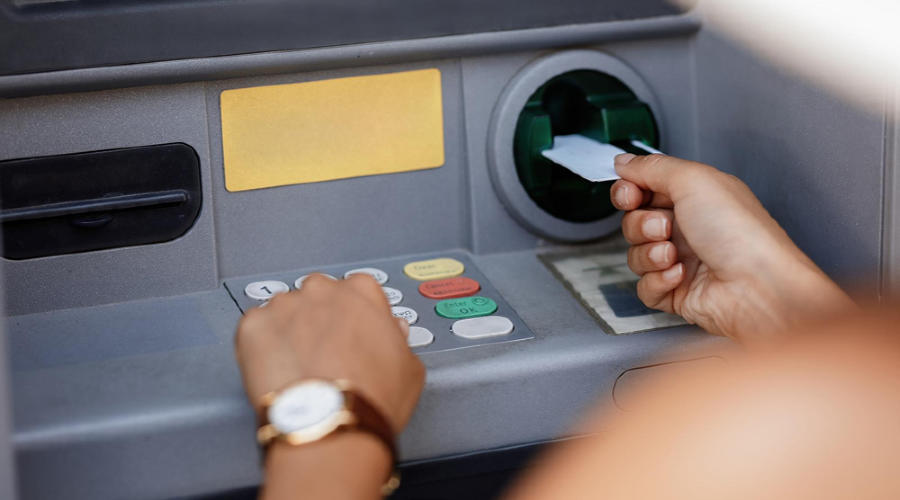 банкомат &copy;&nbsp;Изображение сгенерировано нейросетью Gigachat